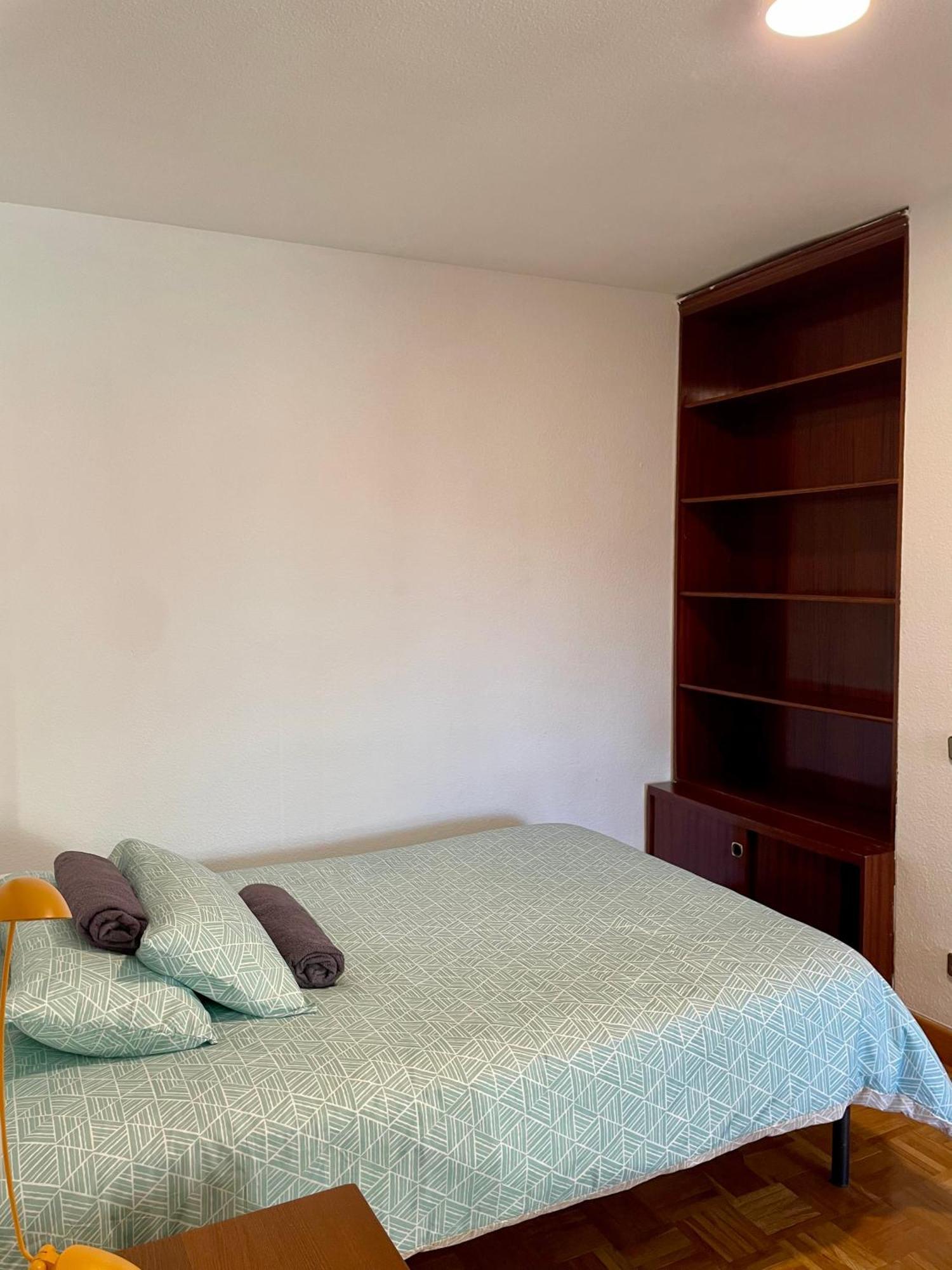 Private Rooms Madrid Atocha Exterior foto